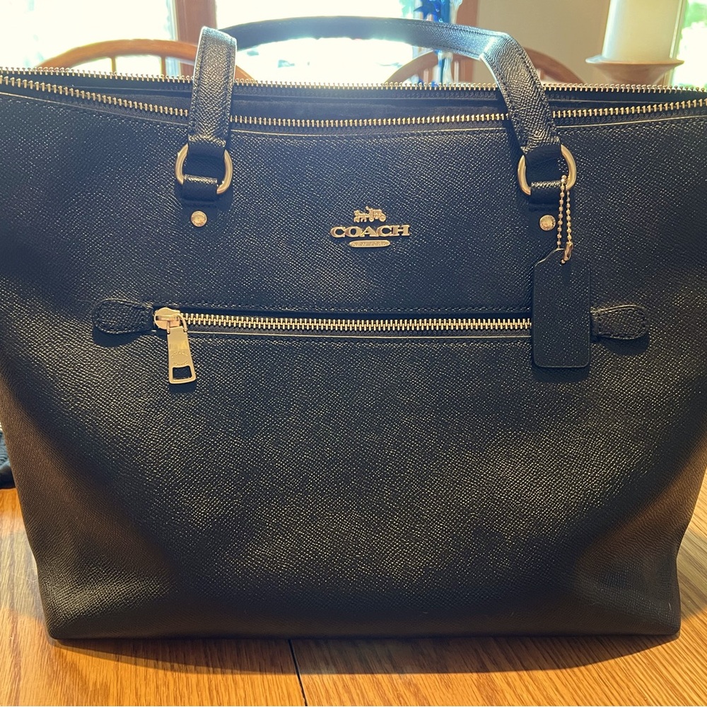 Coach large handbag. Sophisticated black pebble leather shoulder bag must have!!